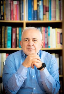 dr-zarif=personal-pic-222